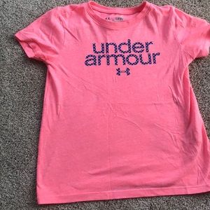 Loose UA T-shirt